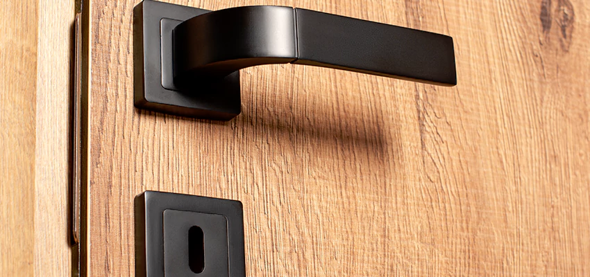 Weekend Lockout Assistance Troubleshooting in Larkfield-Wikiup, California